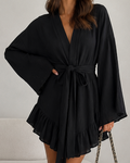 Kurzes Langarmkleid